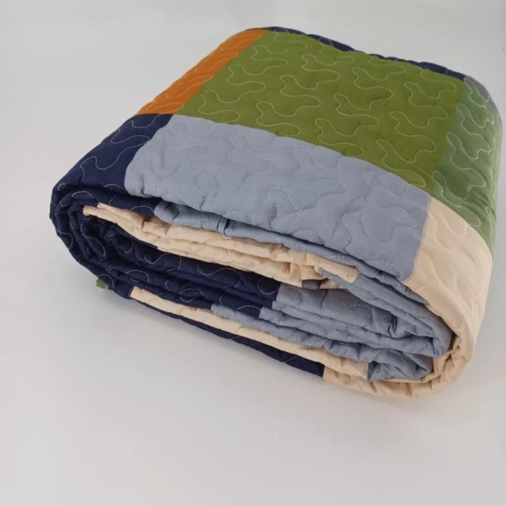 Patchwork Lightweight Reversible 3 Piece Twin Quilt Set | Checkered Pattern - Picture 5 of 8